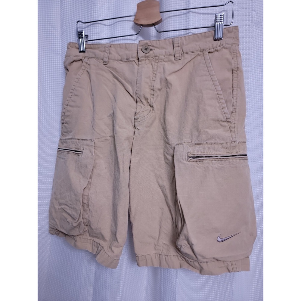 Nike Beige/ Khaki Cargo Hiking Shorts Men's size 30 - Picture 2 of 9